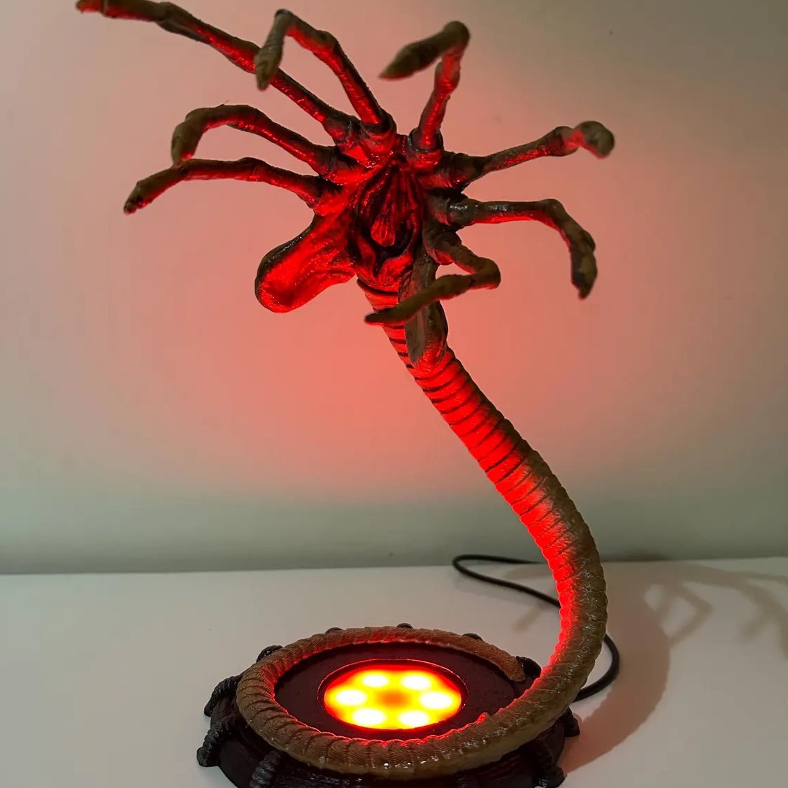 외계인 페이스허거 램프 야간 조명, LED 조명이 있는 - Lighting Decoration Ideas 리뷰 및 가격